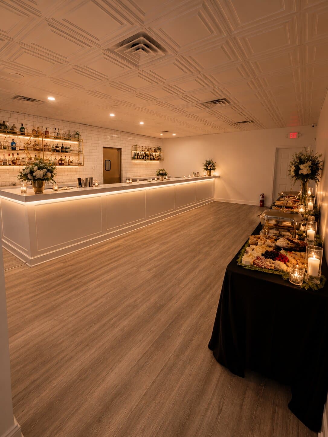 Full-service bar and catering buffet area at Havenwing Vineyards